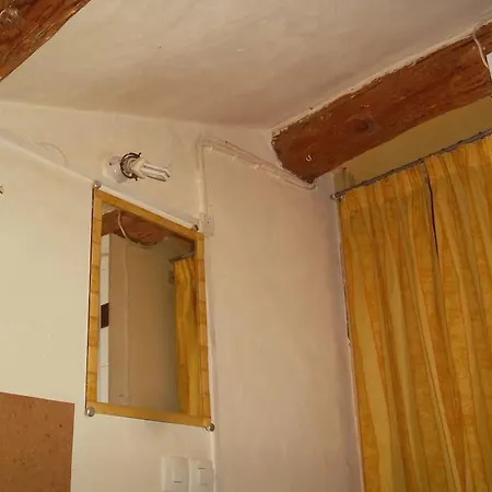 Petit Climatisé Apartment