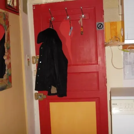 Climatise 10 Nuits Min Et Obligation De Lire Restrictions Sous Photo Sur L'hote Lejlighed Lamalou-les-Bains
