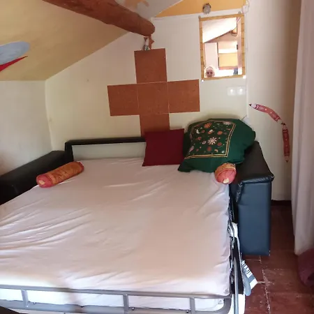 Climatise 10 Nuits Min Et Obligation De Lire Restrictions Sous Photo Sur L'hote